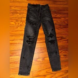 🆕 AMERICAN EAGLE black distressed jeans high rise